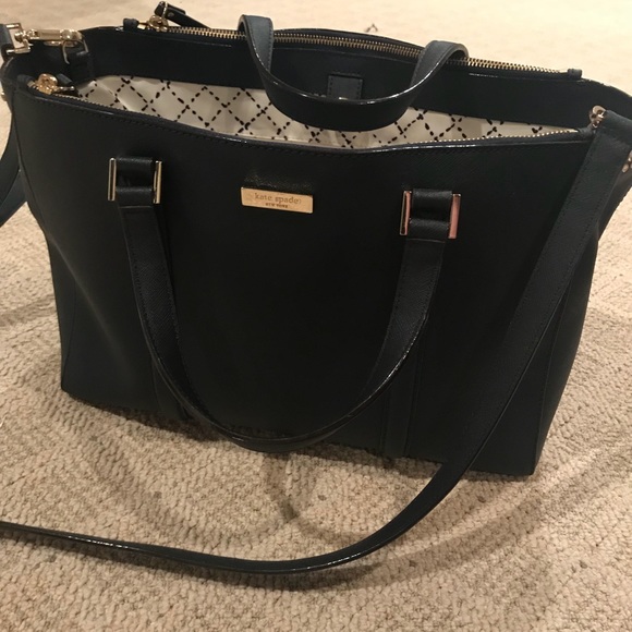 kate spade Handbags - Kate Spade over the shoulder tote bag